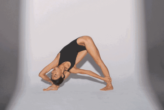 j yogalemon瑜伽柠檬授权老师; 全美瑜伽联盟 ryt250认证导师