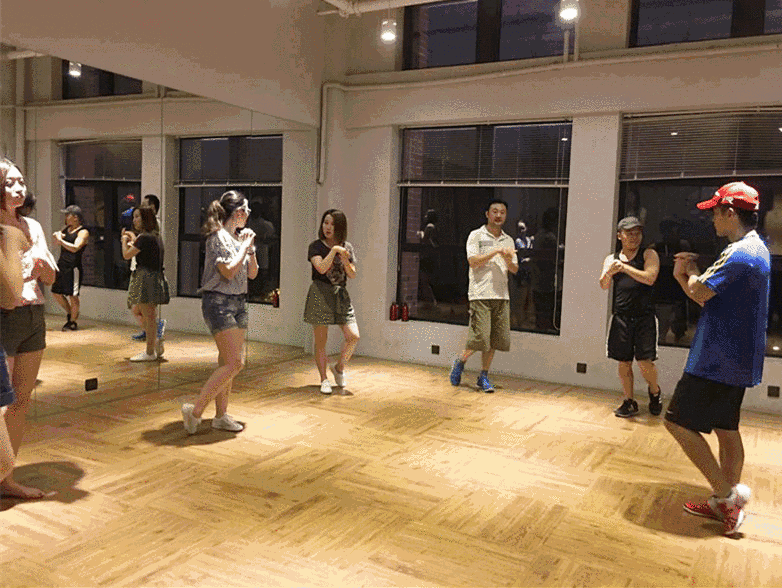 1503026534.gif